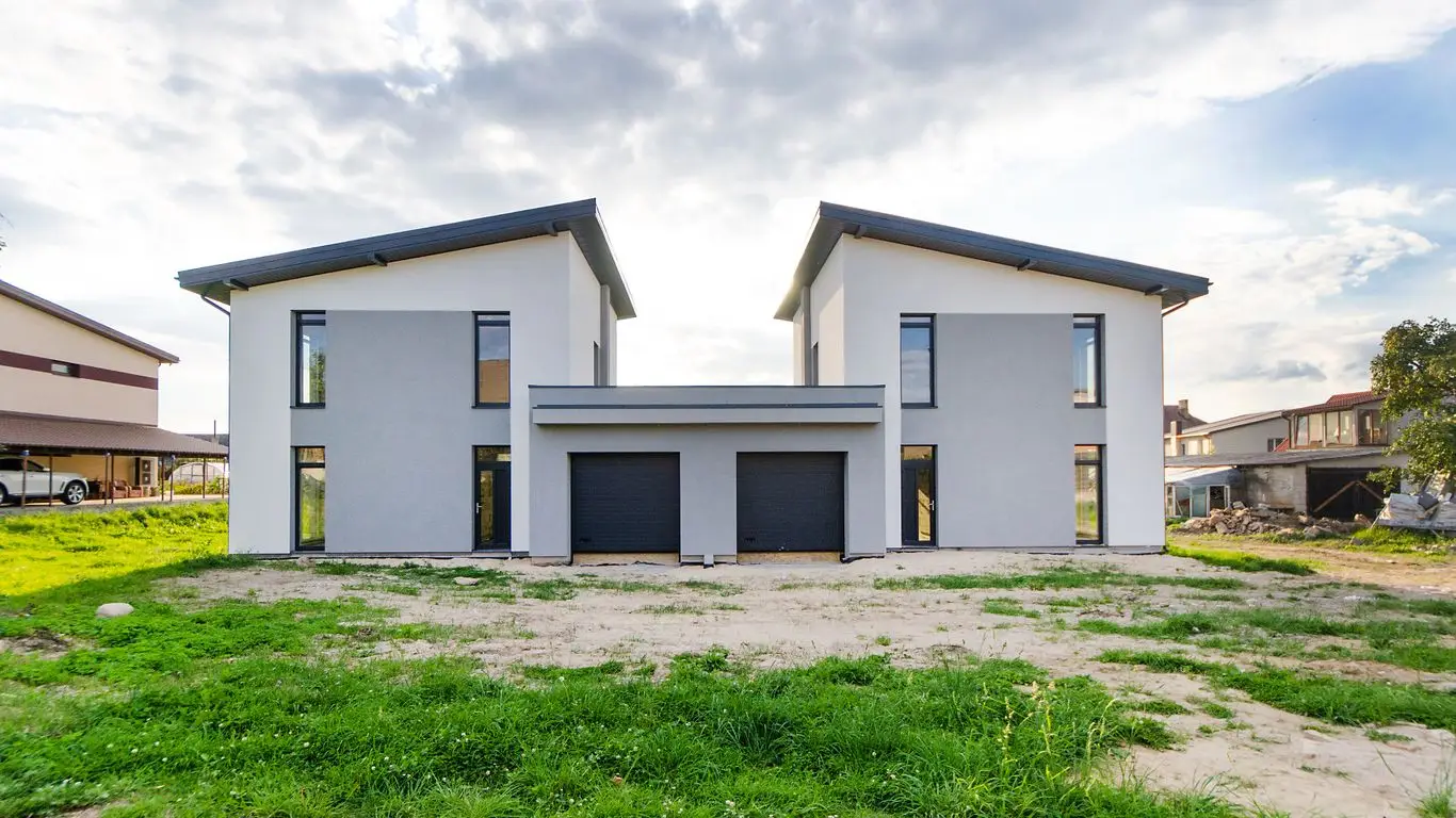 Modern house exterior with energy efficient windows, like many updated homes in Troy, Michigan